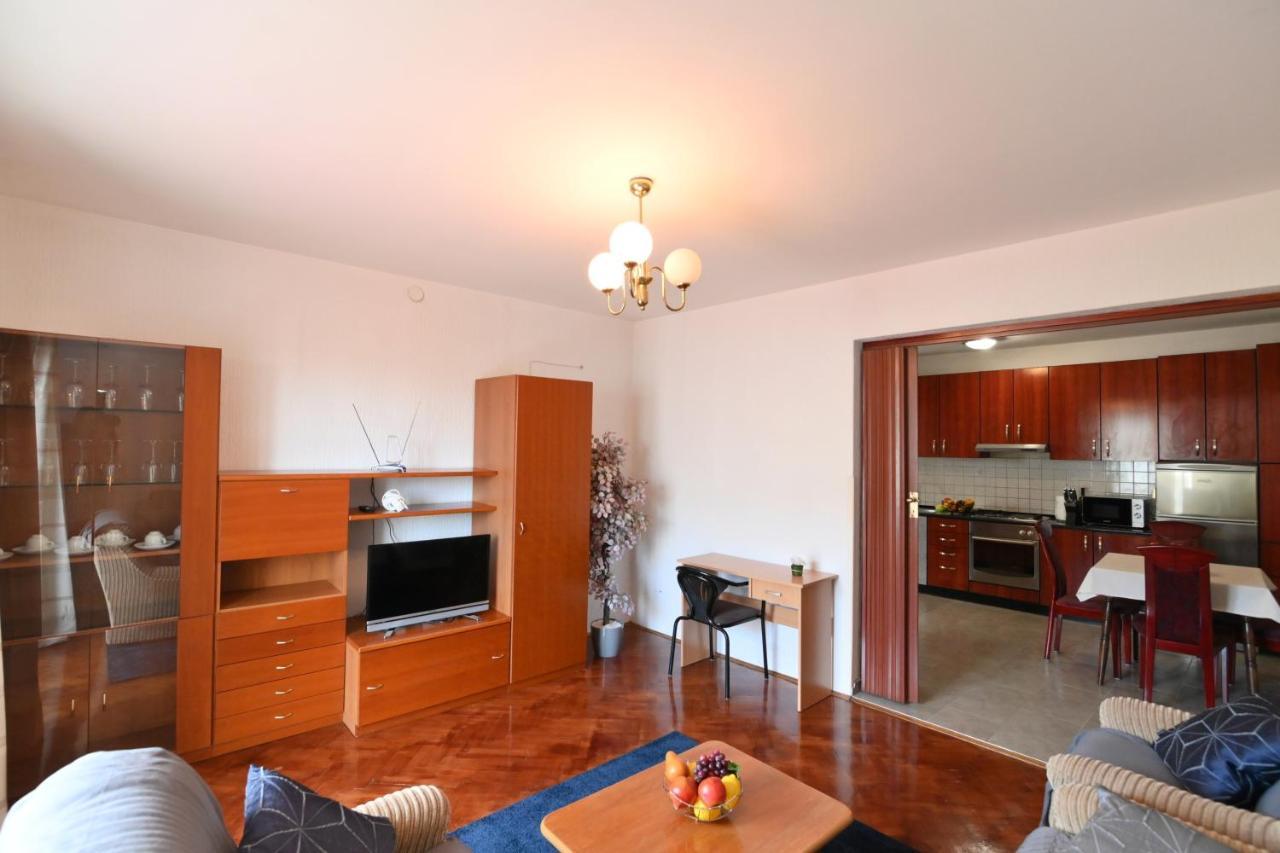 Antonio Apartments Fiume Esterno foto